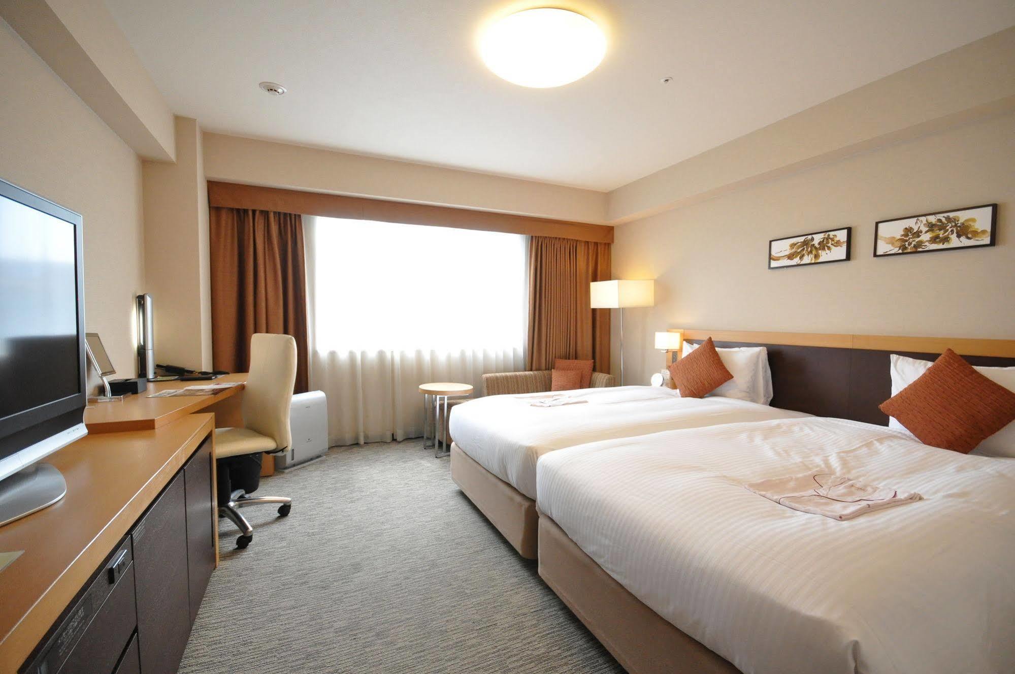 Richmond Hotel Kumamoto Shinshigai Екстер'єр фото